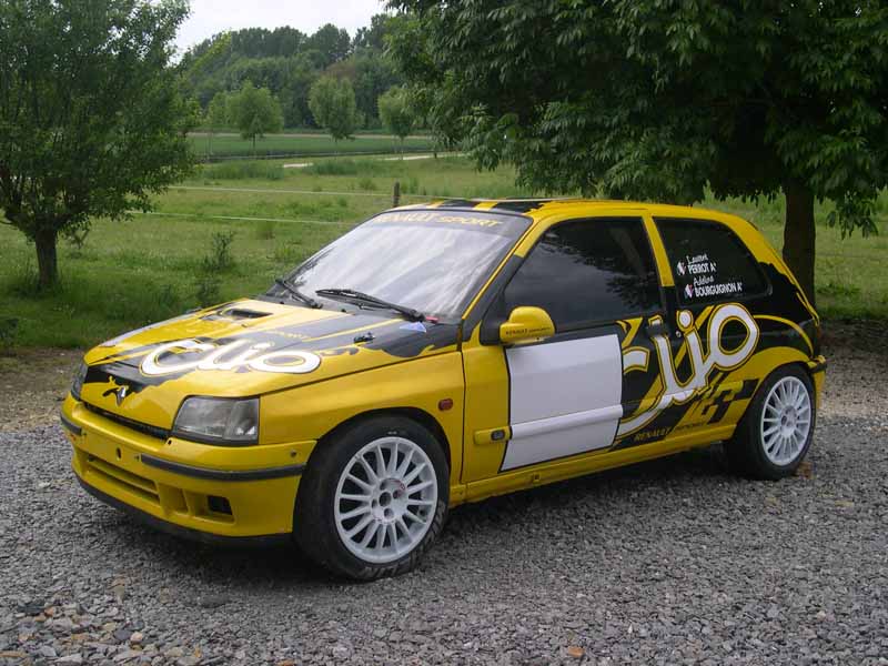 Clio jaune.jpg